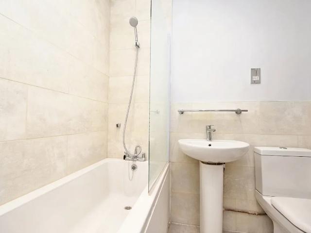 House at Reverend Close, Greater London