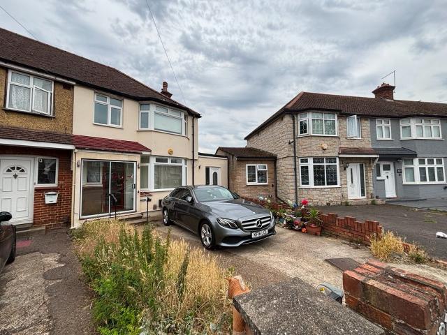 House at Reyiz Network Road, Greater London