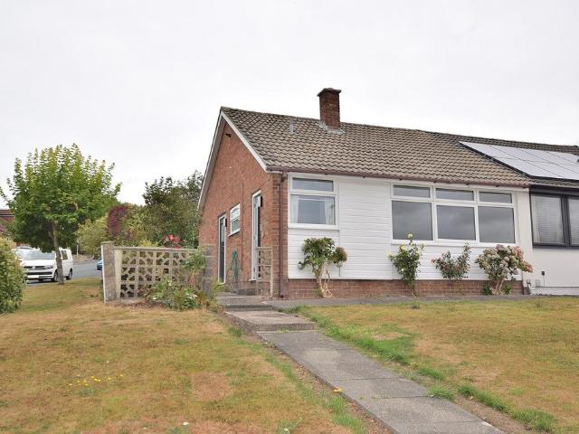 House at Ronaldshay Close, Richmond