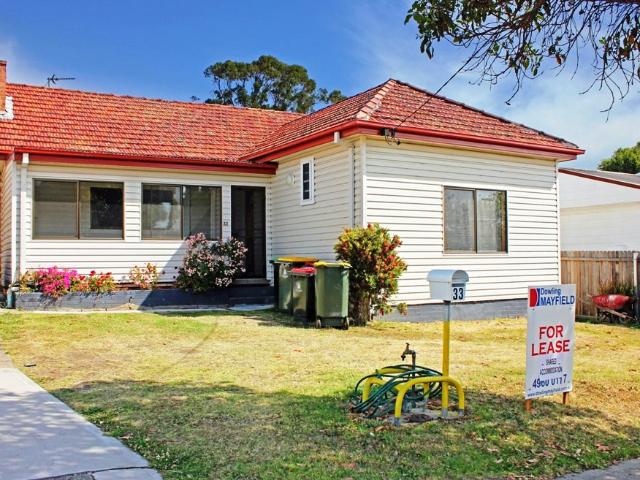 house at Room 5/33 Queen Street, Waratah West NSW 2298