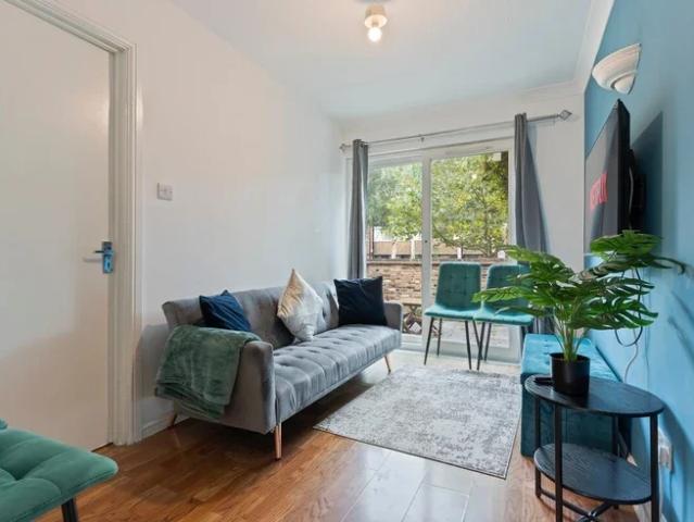 House at Rolls Road, Greater London