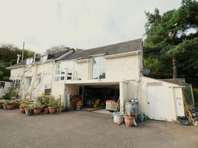 House at Rosevear Bridge, Mawgan In Meneage