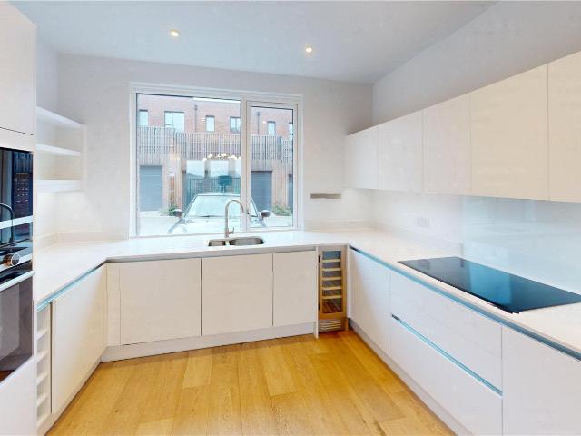 House at Russell Mews, Patchway