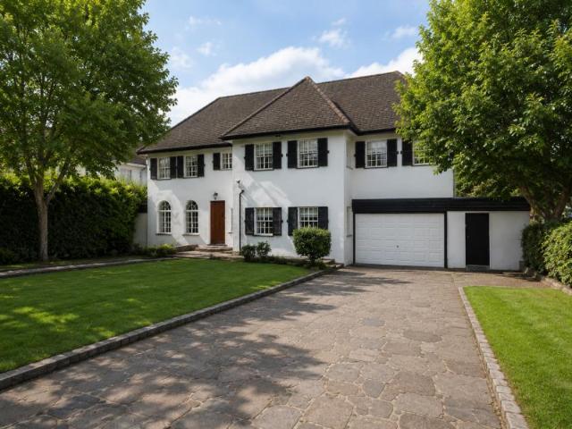 House at Russell Road, Three Rivers
