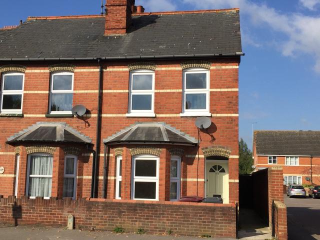 House at School Road, Reading