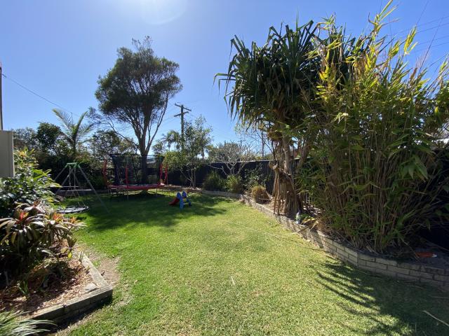 house at Sandy Beach 45 Pine Crescent