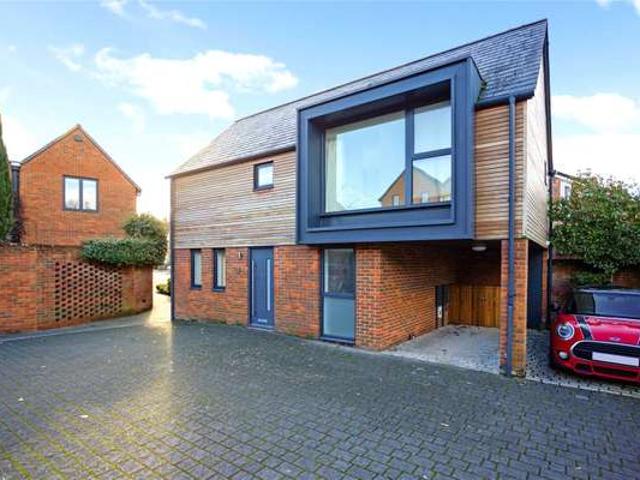 House at Saint Valentines Close, Winchester