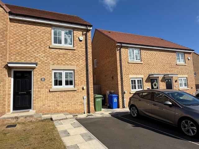House at Shield Way, Scarborough