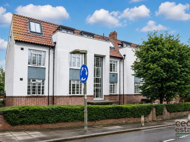 House at Shirehall Lane, Greater London
