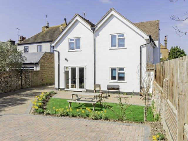 House at Shripney Road, Arun