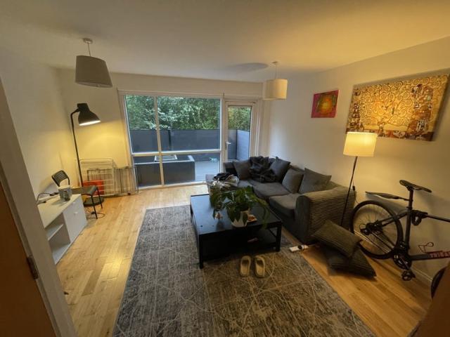 House at Shuna Crescent, Glasgow