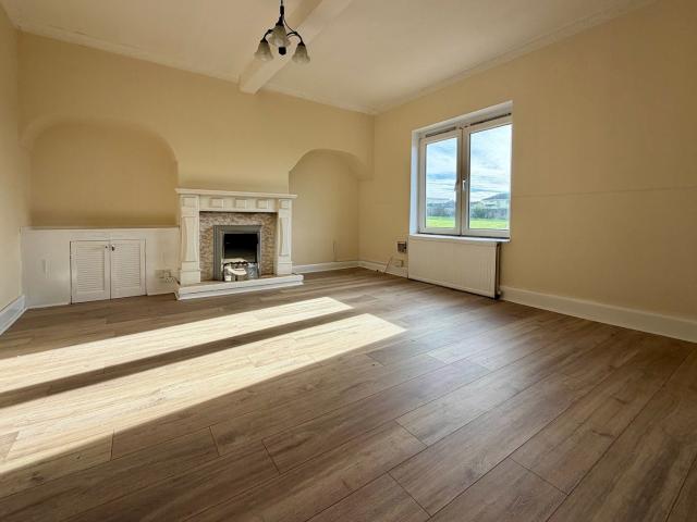 House at South Commonhead Avenue, Airdrie