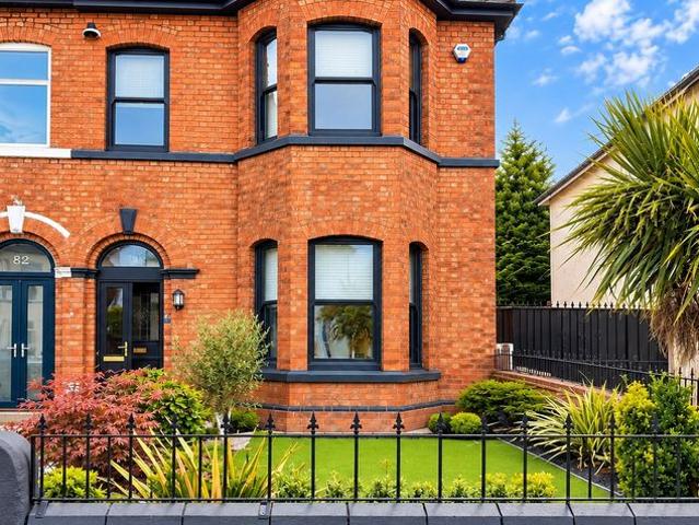 House at Southbank Road, Southport