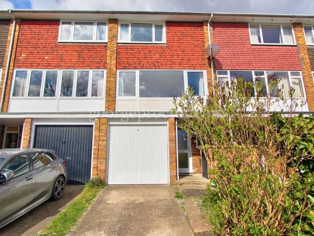 House at Southlands Grove, Greater London