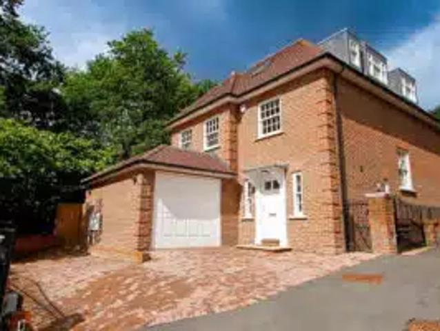 House at Southwood Avenue, Greater London