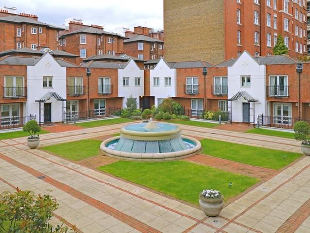 house at Squire Gardens, St Johns Wood