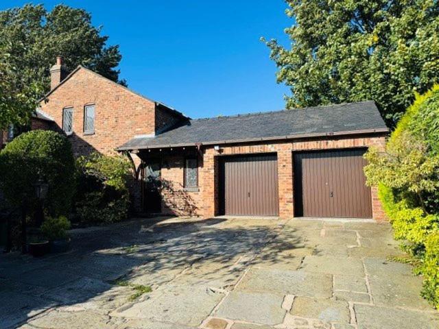 House at Station Road, Wilmslow