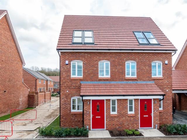 House at Straw Bank, Houghton Regis