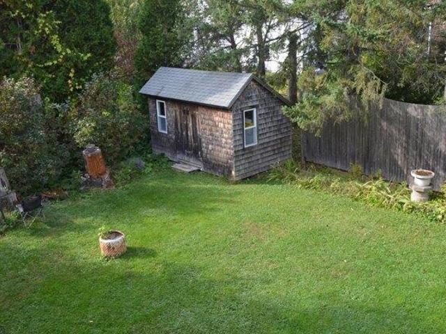 house Auburn ME ES105769043