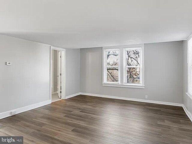 house Beverly NJ ES105293833