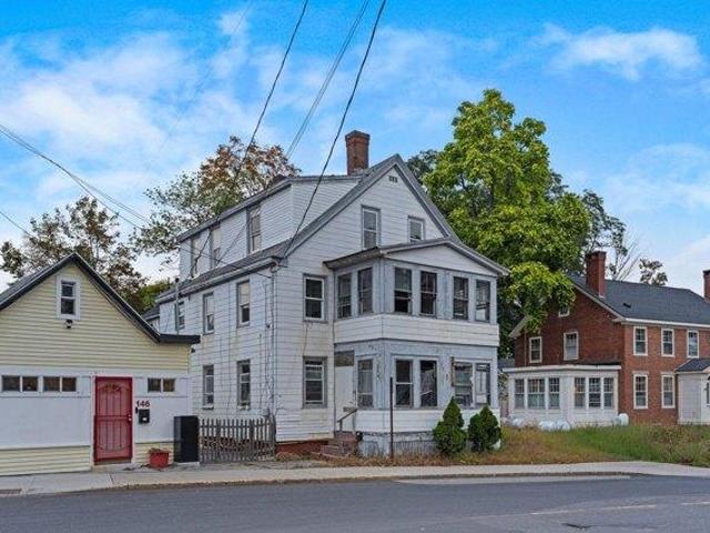 house Biddeford ME ES105829924