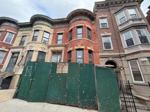 house BRONX NY DLS102774882