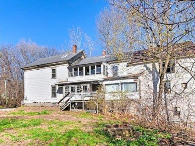 house Bridgton ME ES105611381
