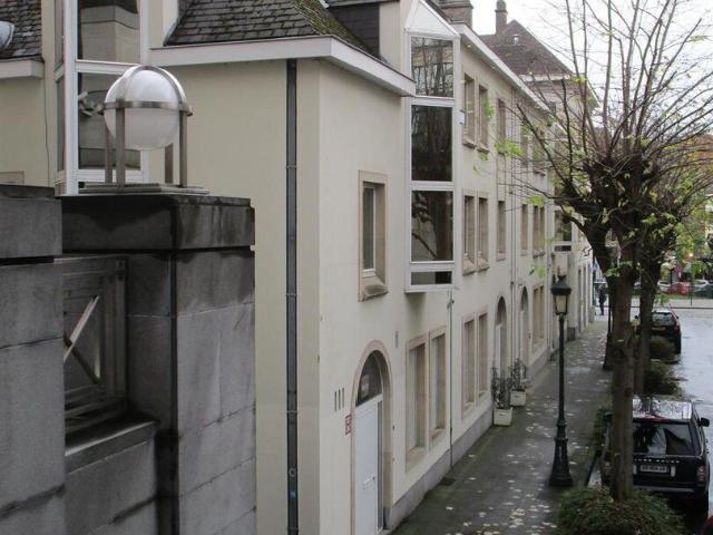 House ca.150sqm ~ 2Halls ~ 2Bedrooms ~ Office space ~ cellar