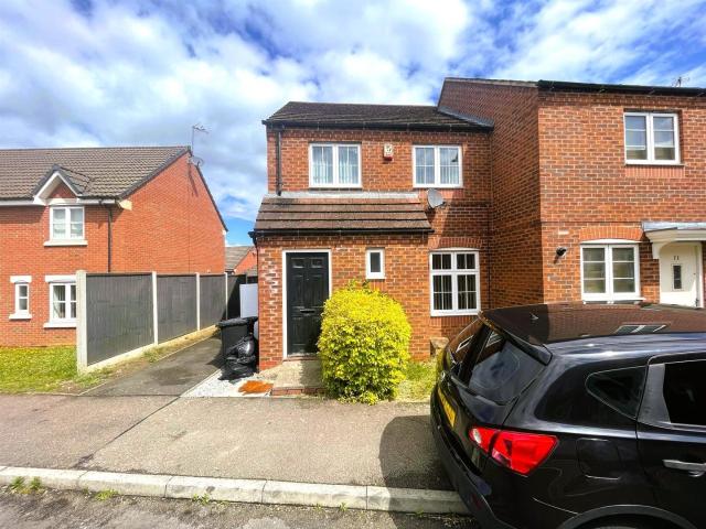 house Carty Road Leicester, LE5