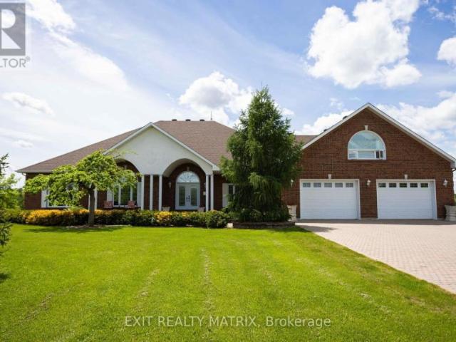 House Casselman ON 104940598