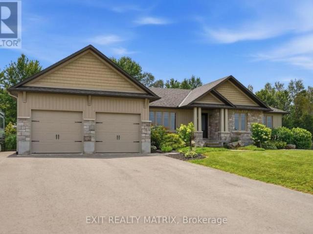 House Clarence ON 104681472
