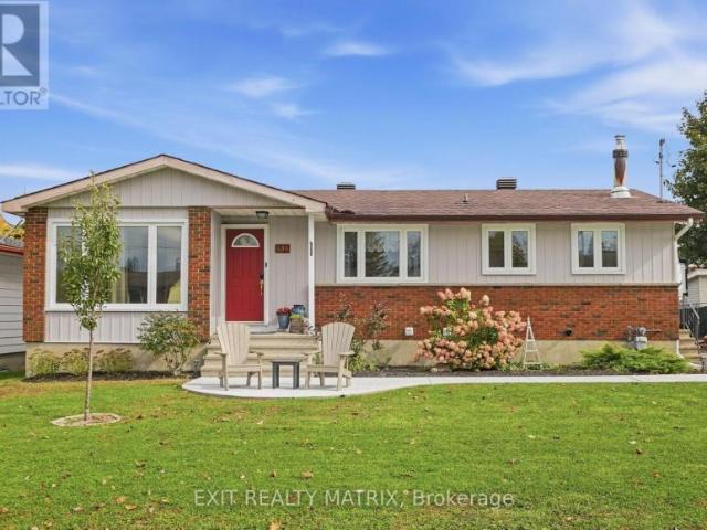 House Clarence ON 105877725