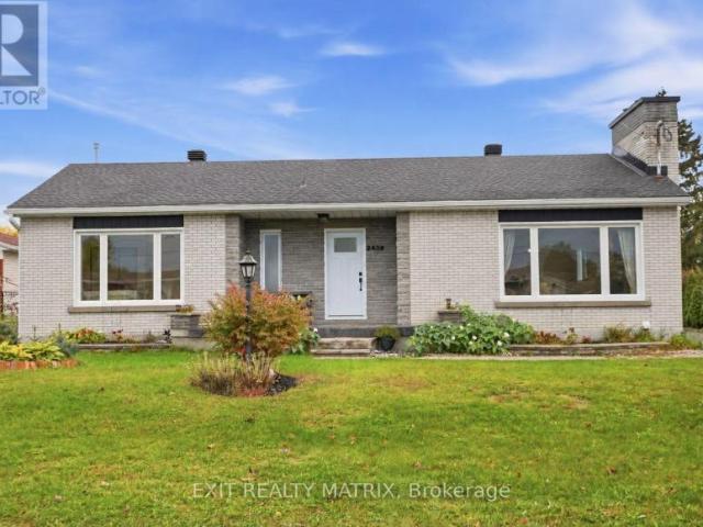 House Clarence ON 105973533