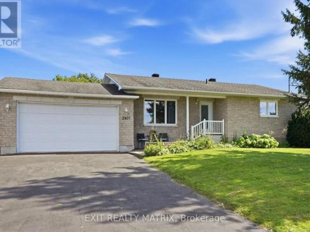 House Clarence ON 105281607