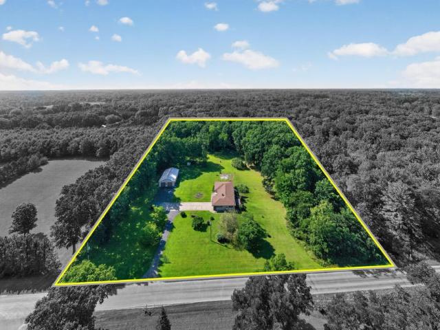 house Dowagiac MI ES105506094
