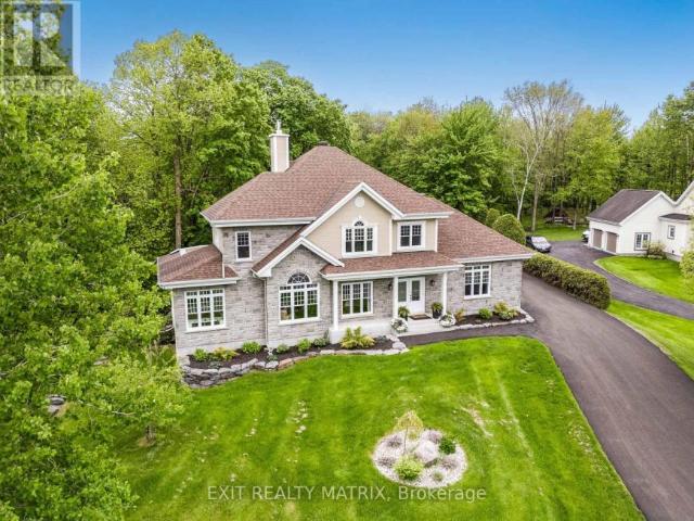 House East Hawkesbury ON 105581016