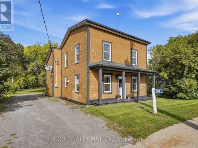 House East Hawkesbury ON 105602332