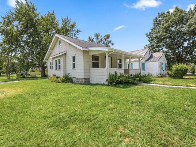 house Elkhart IN ES104638322