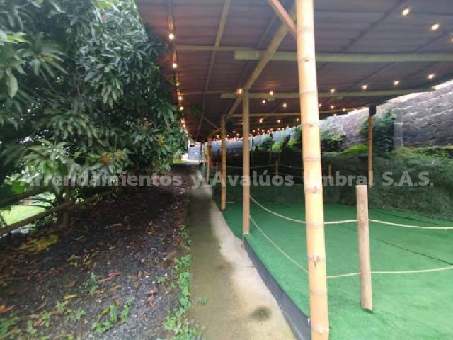 house en arriendo CL 448 45 30 CASA CIAL CERCA DE LA CANCHA FATIMA COPACABANA