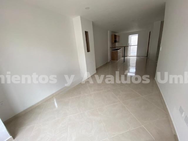 house en arriendo CL 13 A 16 25 CA C6 UNIDAD JARDINES DE LA COLOMBIERE