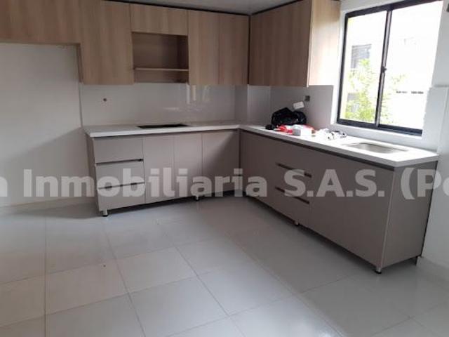 house en arriendo CL 18 81 4 P 101