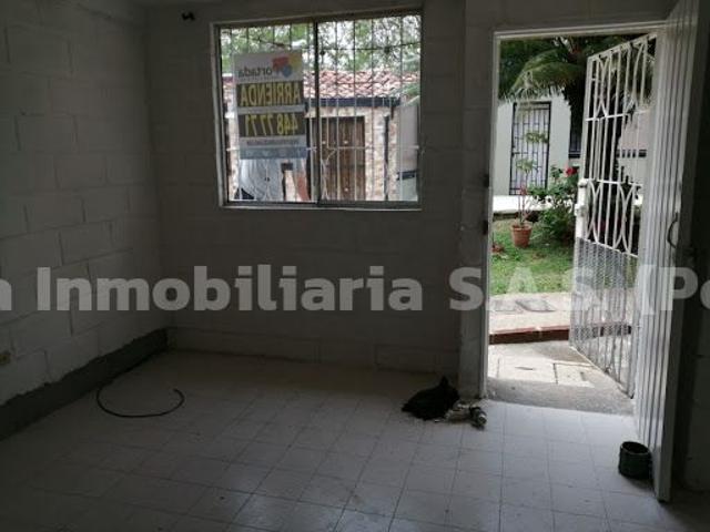 house en arriendo CR 63C 27 65 P 1