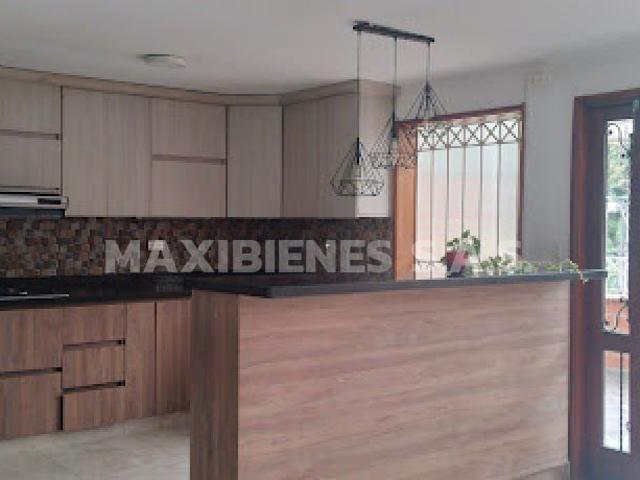 house en arriendo CR 82 32 147 CA 180