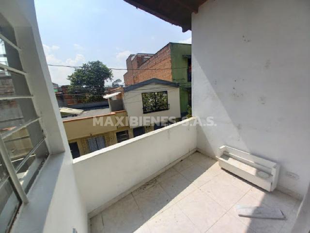 house en arriendo CR 102 46 45 2do piso