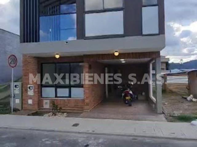 house en arriendo CR 17 9 13 casa 24
