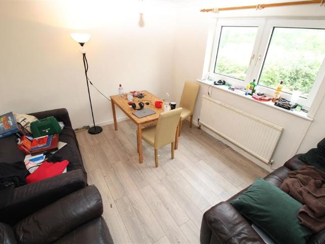 House End Terrace For Rent Wood Road, Pontypridd