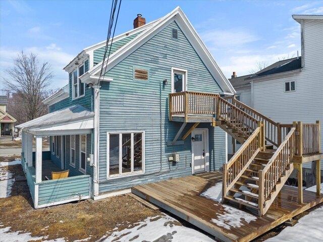 house Farmington ME ES105828482