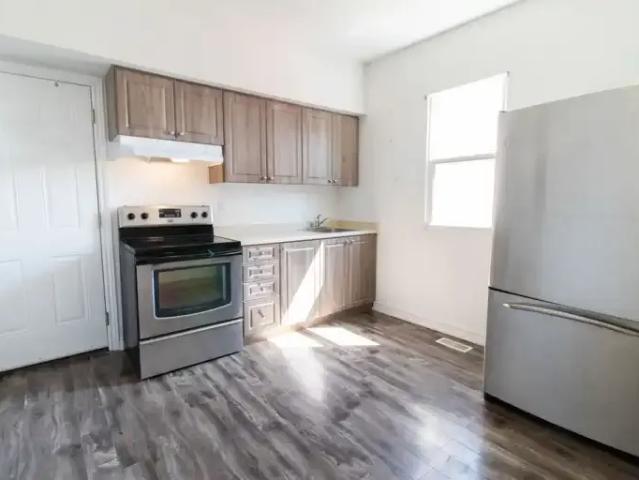 House Fort Erie ON 105378103