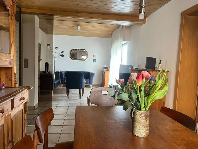 House for family + business: Düsseldorf, sun terrace, garage, garden use permitted, Dusseldorf Amsterdam Apartments for Rent