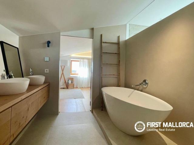 House for long term rent in Lloret de Vista Alegre. Refurbished, exclusive and carefully designed